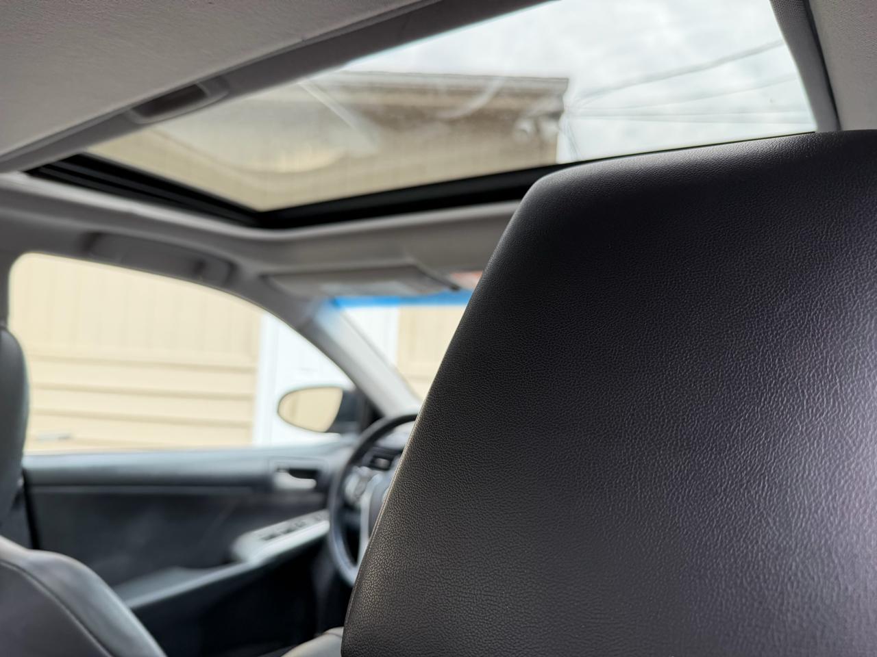 Toyota Camry SE 2012
