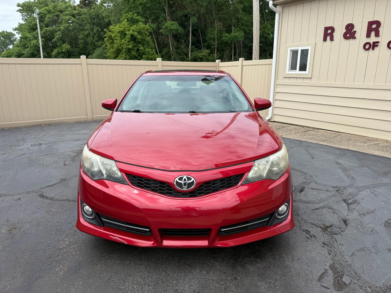 Toyota Camry SE 2012