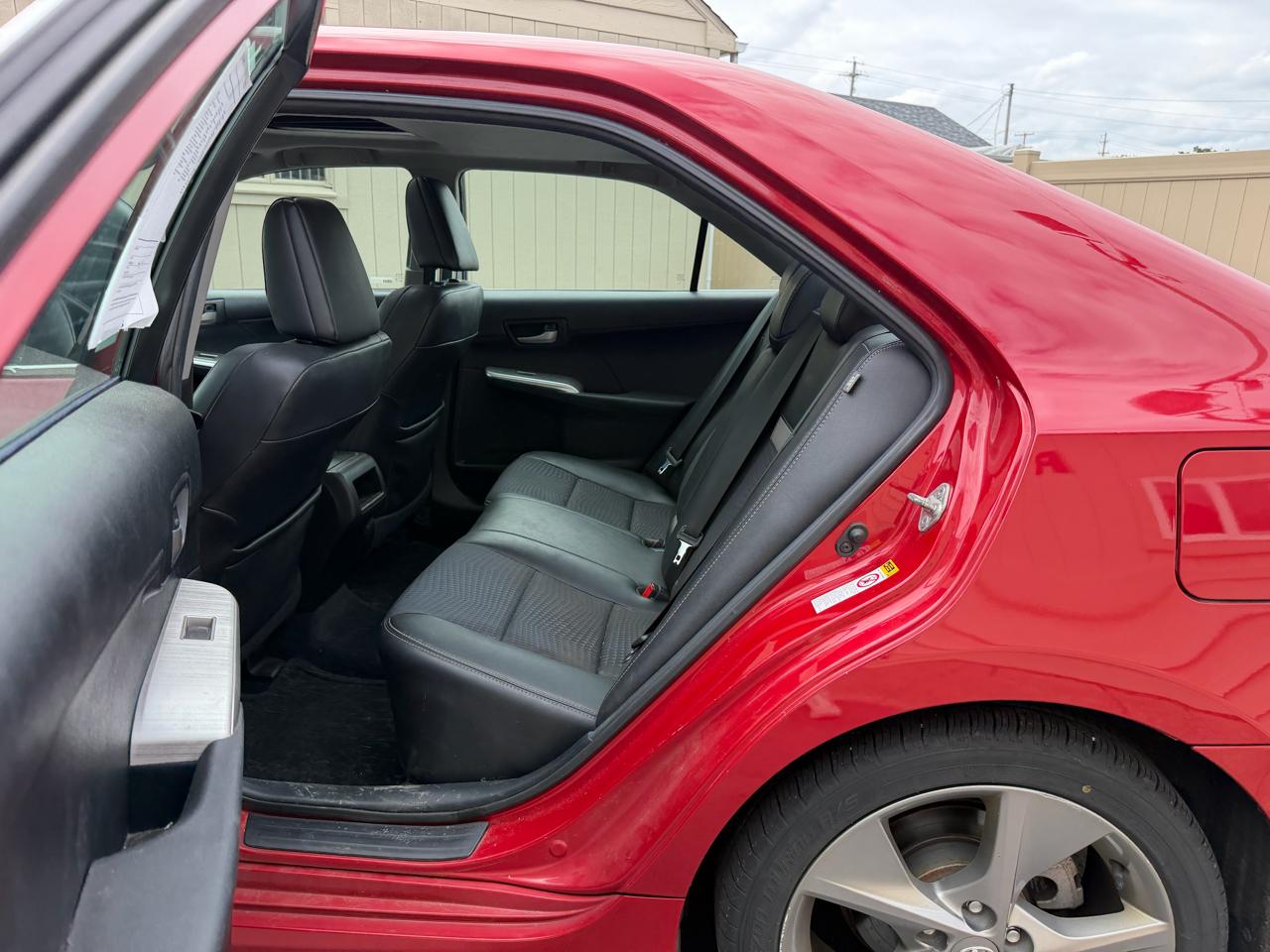 Toyota Camry SE 2012