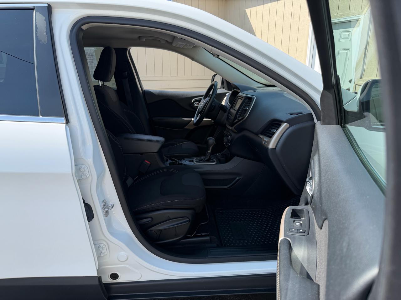 Jeep Cherokee Latitude 4WD 2017