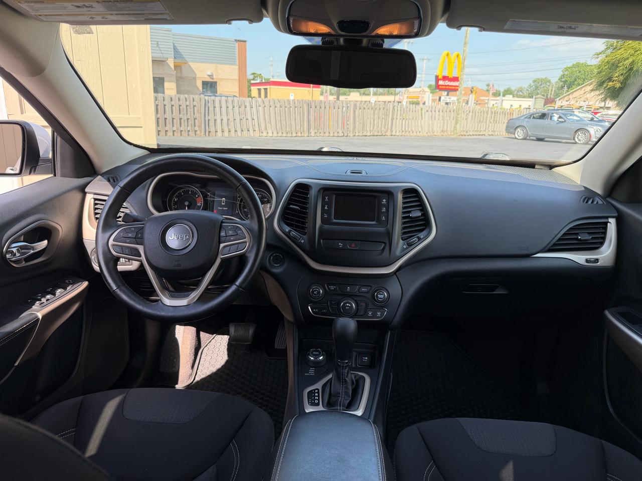 Jeep Cherokee Latitude 4WD 2017