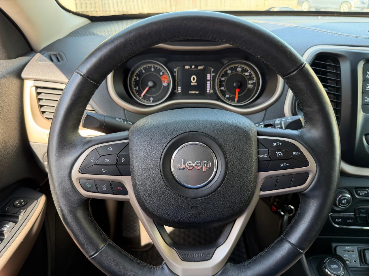 Jeep Cherokee Latitude 4WD 2017