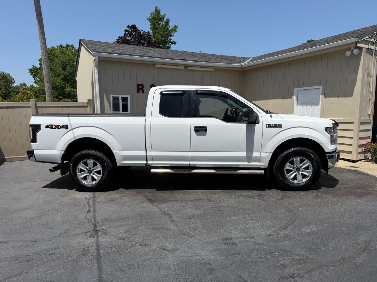 Ford F-150 XLT 4WD SuperCab 6.5' Box 2015