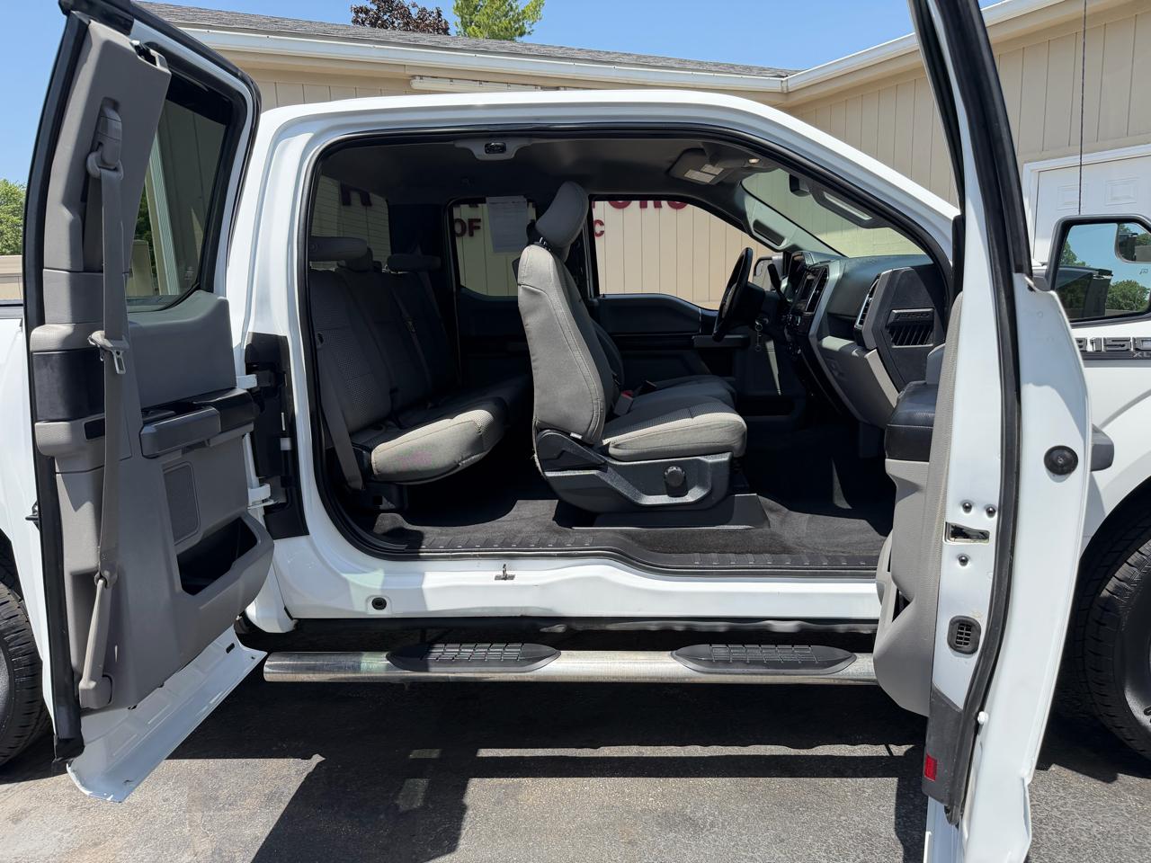 Ford F-150 XLT 4WD SuperCab 6.5' Box 2015