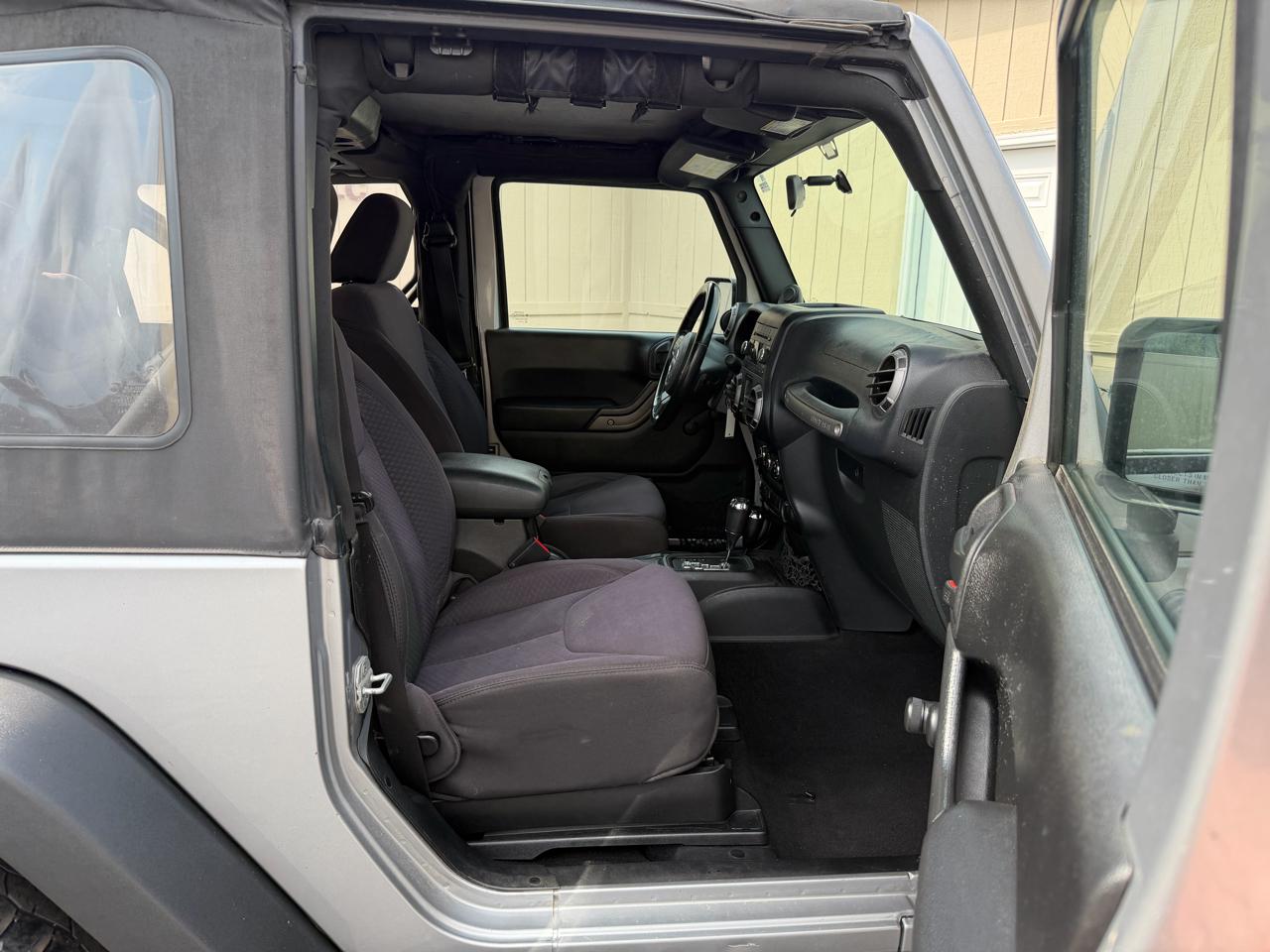 Jeep Wrangler Sport 4WD 2013