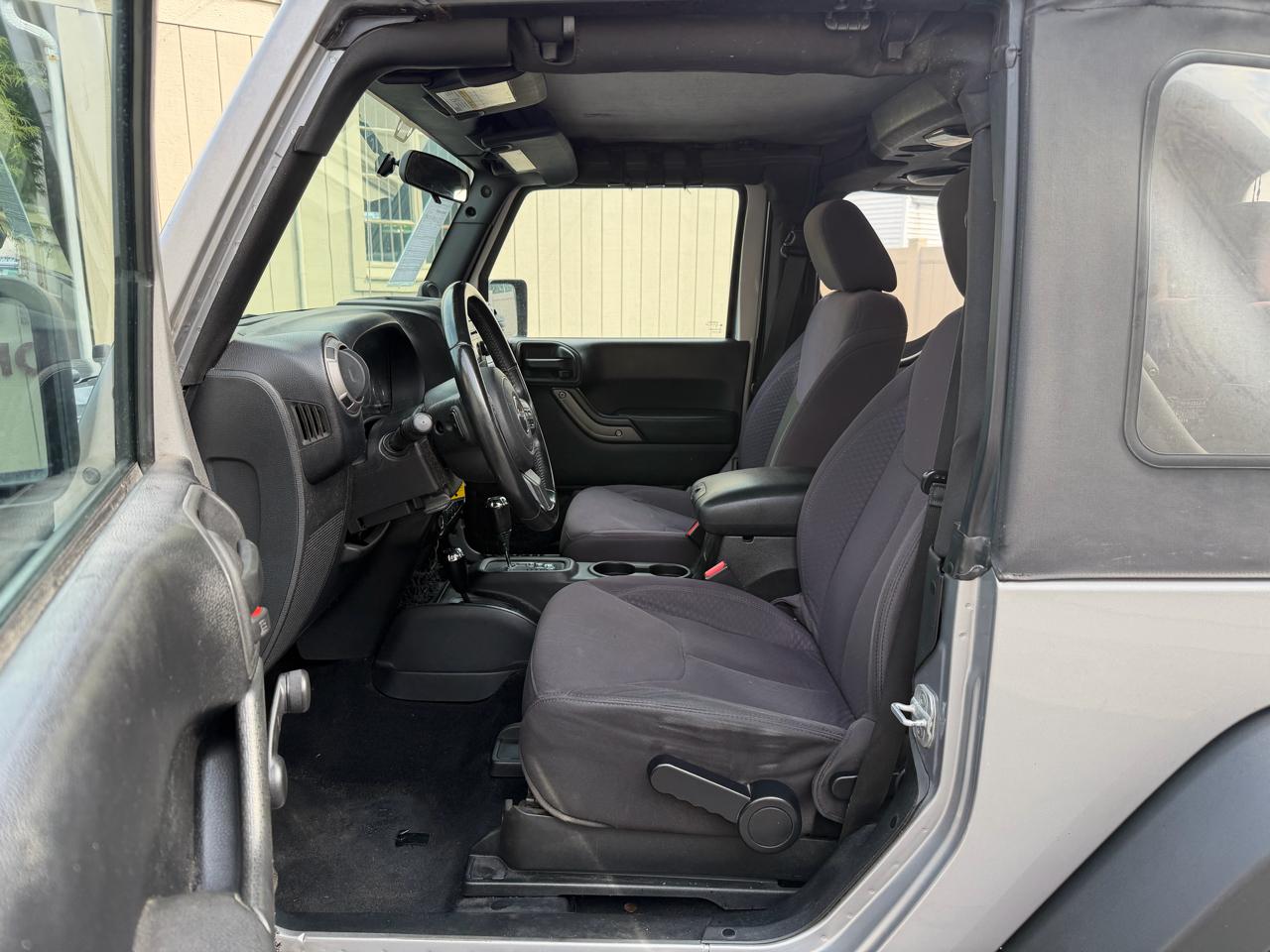 Jeep Wrangler Sport 4WD 2013