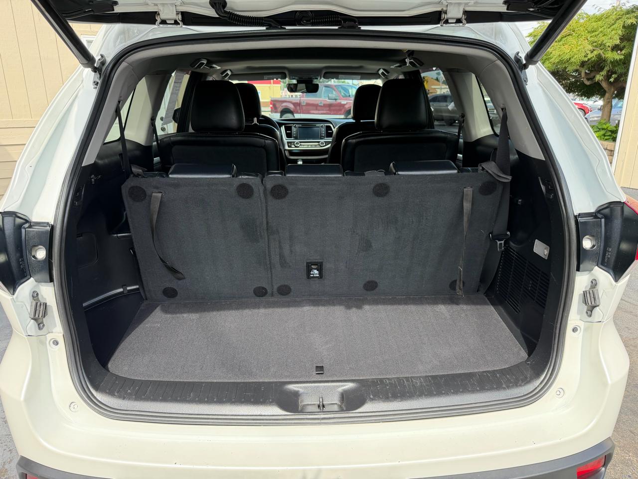 Toyota Highlander XLE AWD V6 2019