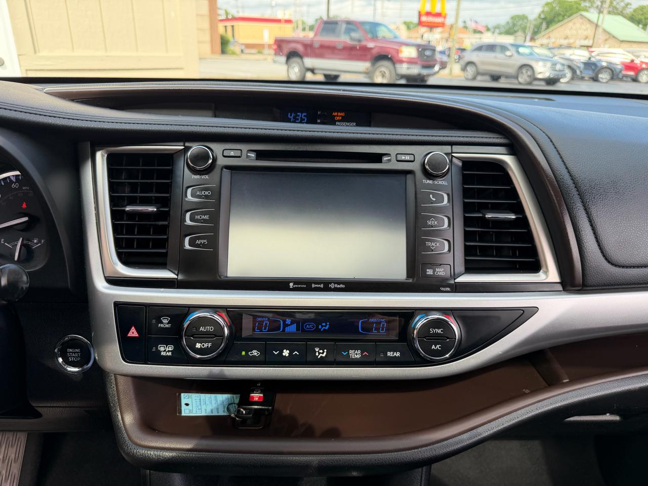 Toyota Highlander XLE AWD V6 2019