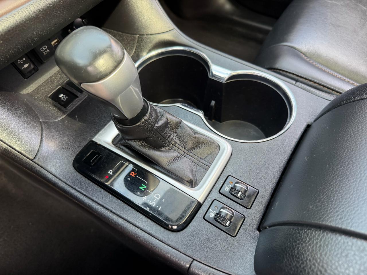 Toyota Highlander XLE AWD V6 2019