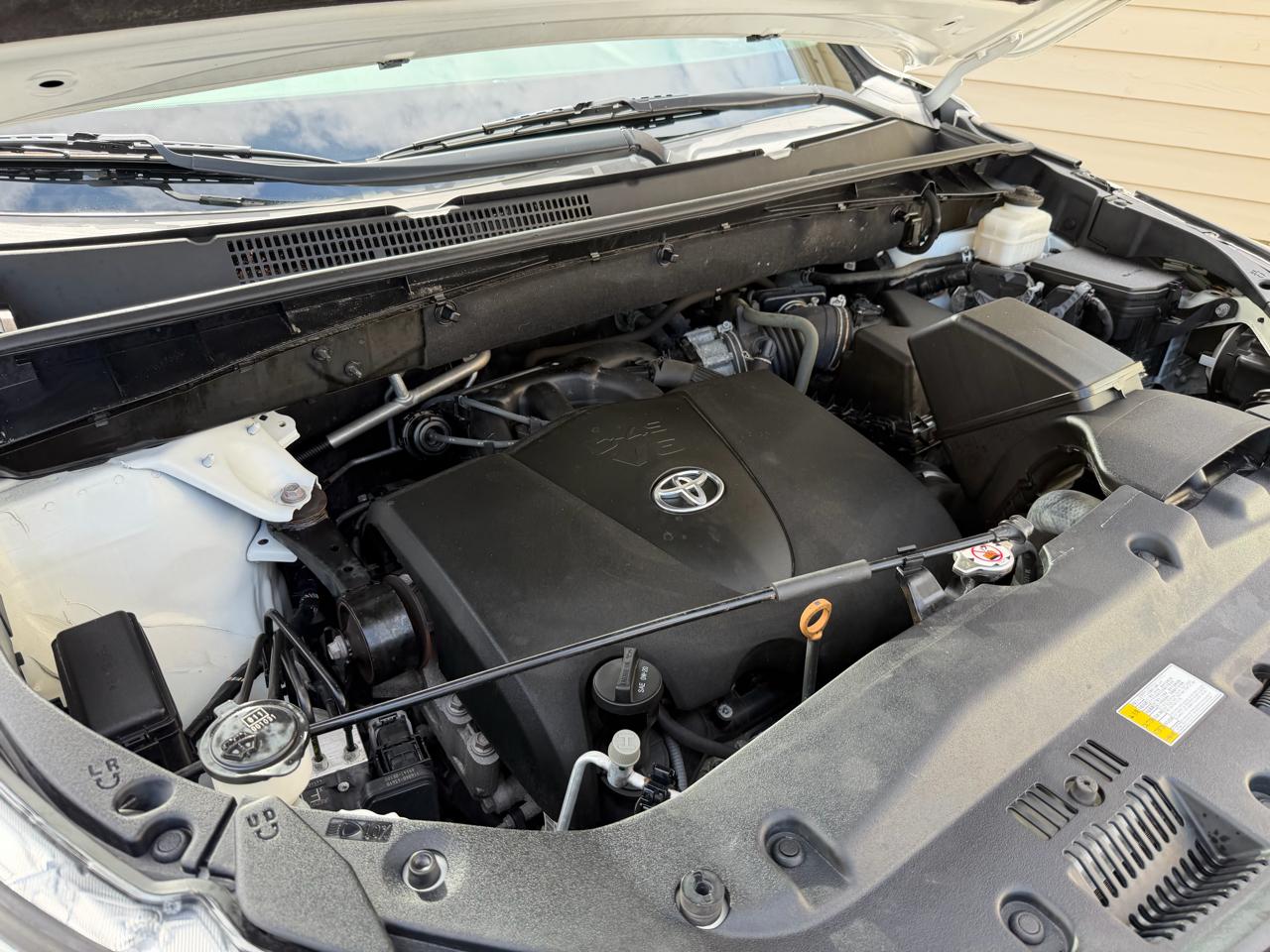 Toyota Highlander XLE AWD V6 2019