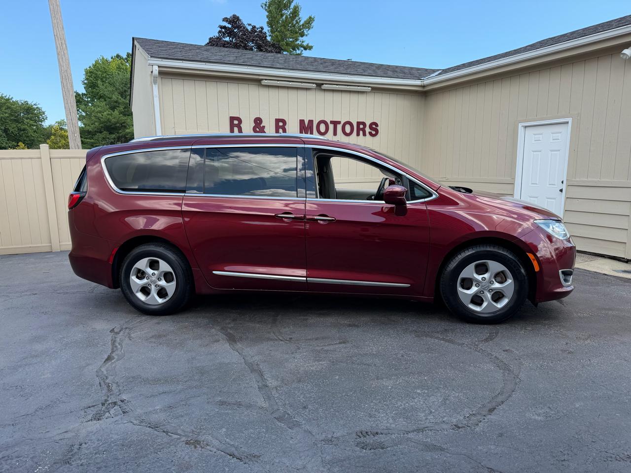 Chrysler Pacifica Touring-L Plus 2017
