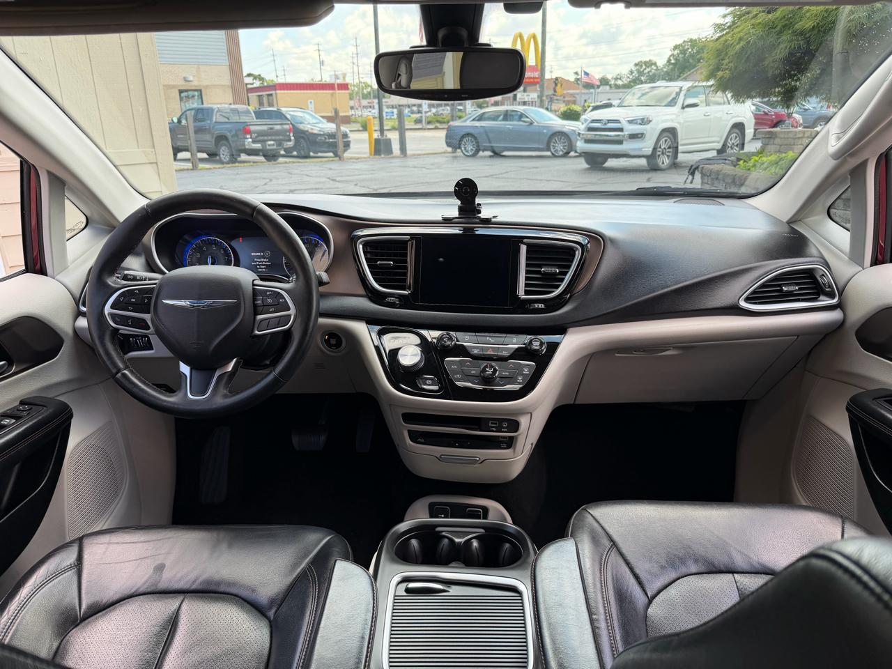 Chrysler Pacifica Touring-L Plus 2017