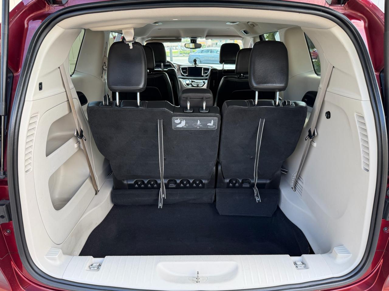 Chrysler Pacifica Touring-L Plus 2017