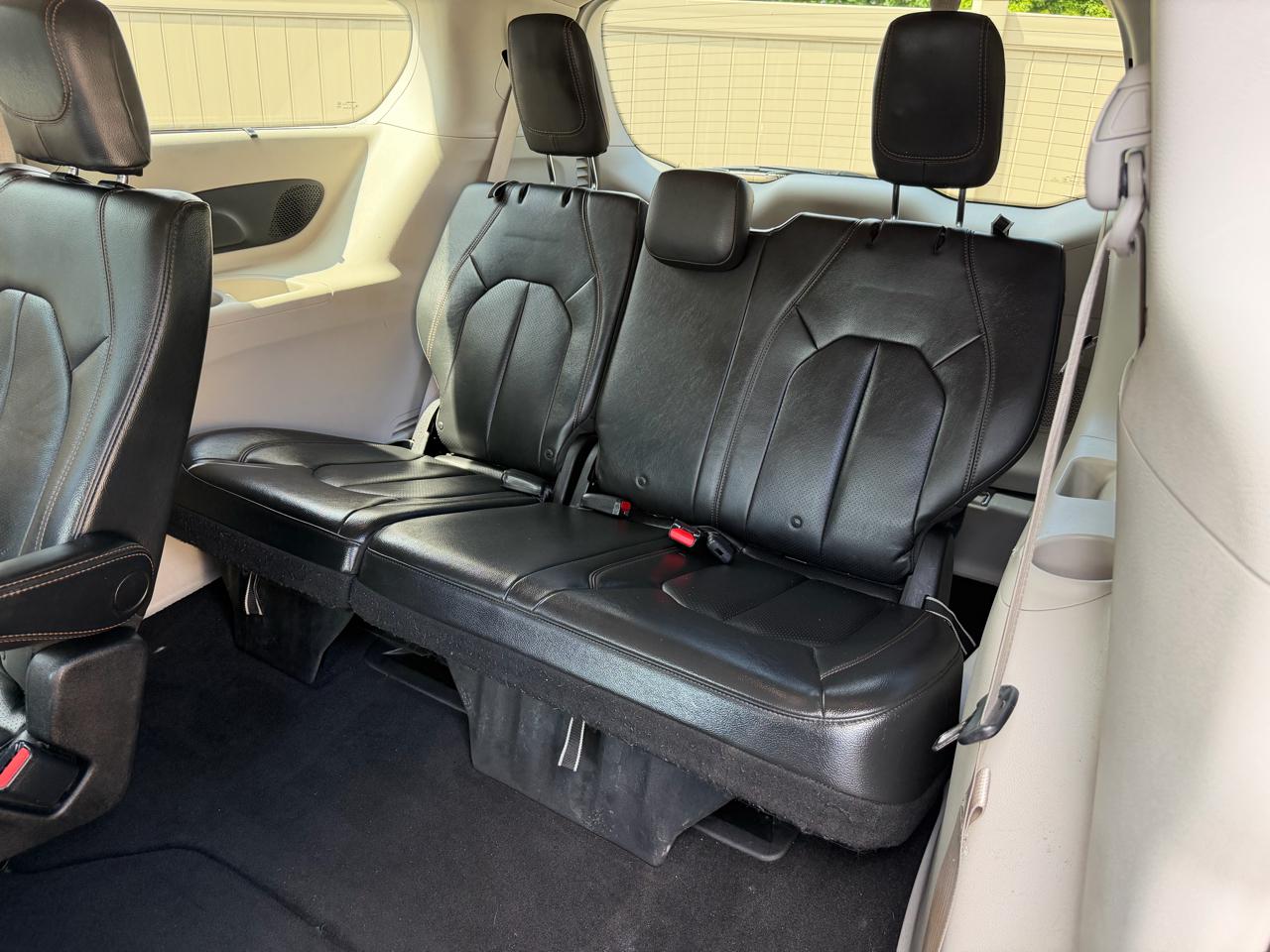 Chrysler Pacifica Touring-L Plus 2017
