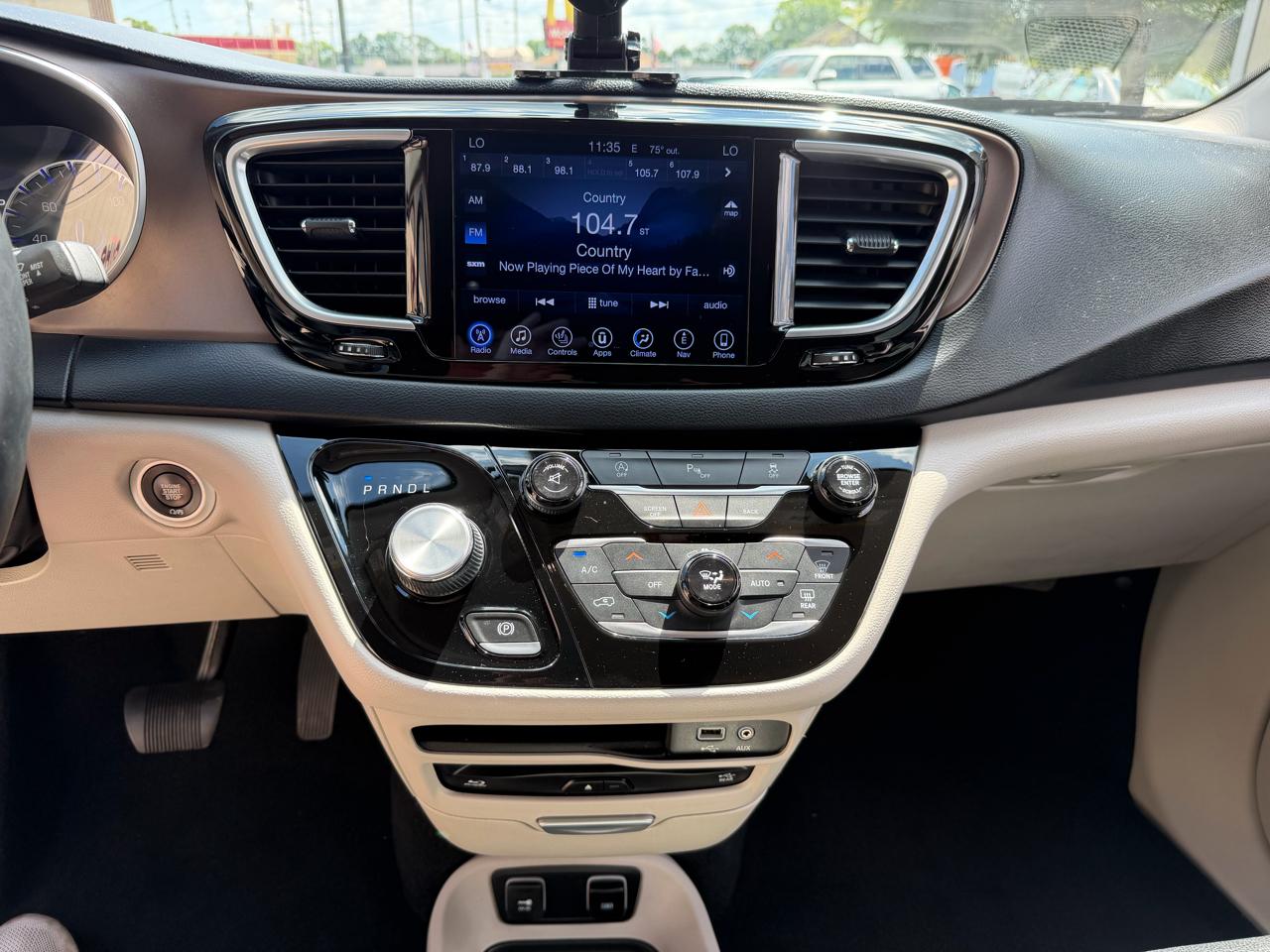 Chrysler Pacifica Touring-L Plus 2017