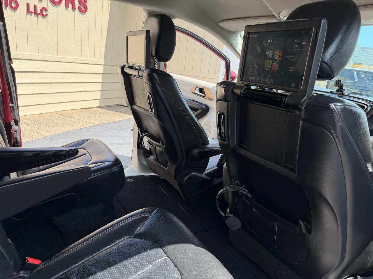Chrysler Pacifica Touring-L Plus 2017