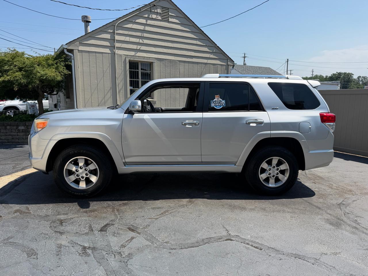 Toyota 4Runner SR5 4WD 2010