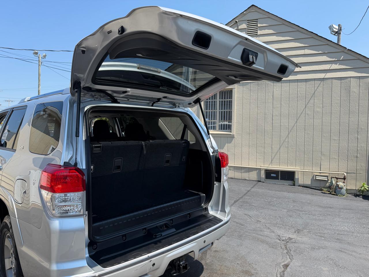 Toyota 4Runner SR5 4WD 2010