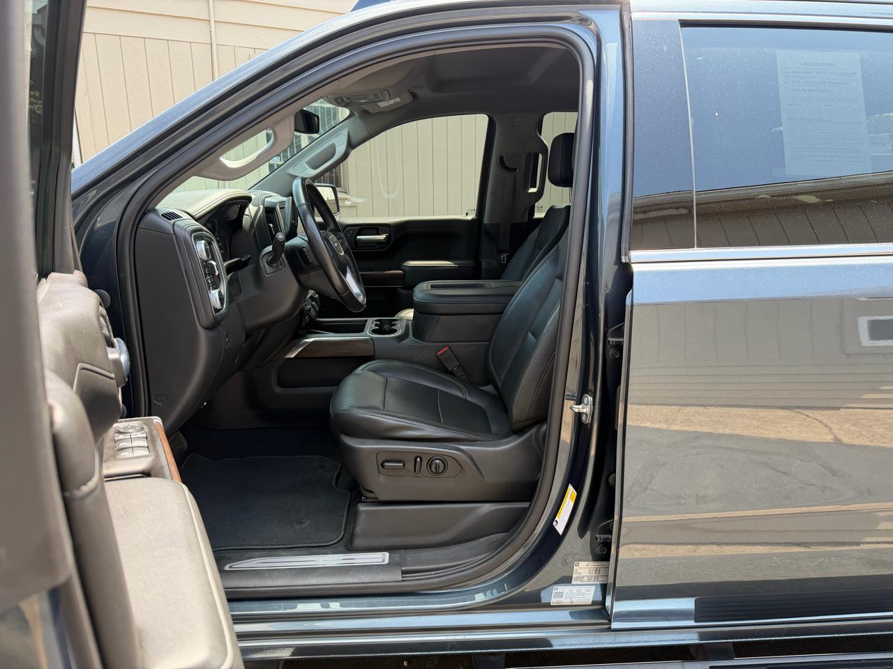 GMC Sierra 1500 SLT Crew Cab 4WD 2020