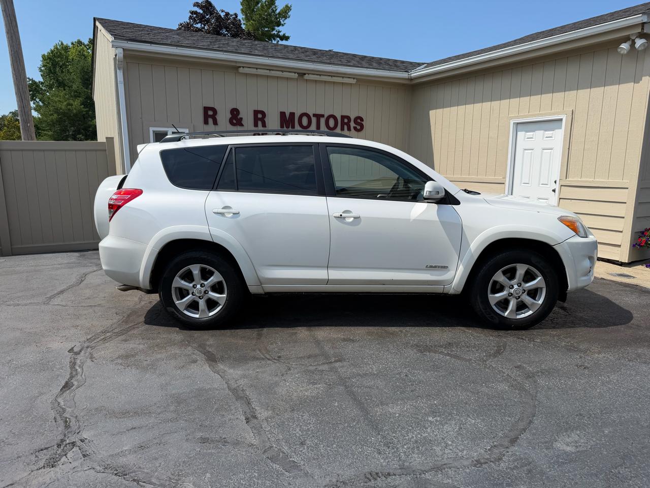 Toyota RAV4 Limited V6 4WD 2011