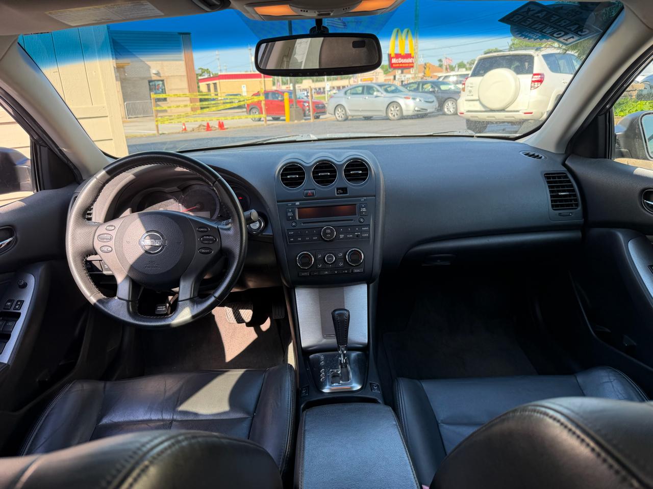 Nissan Altima SL 4D Sedan 2.5 2010