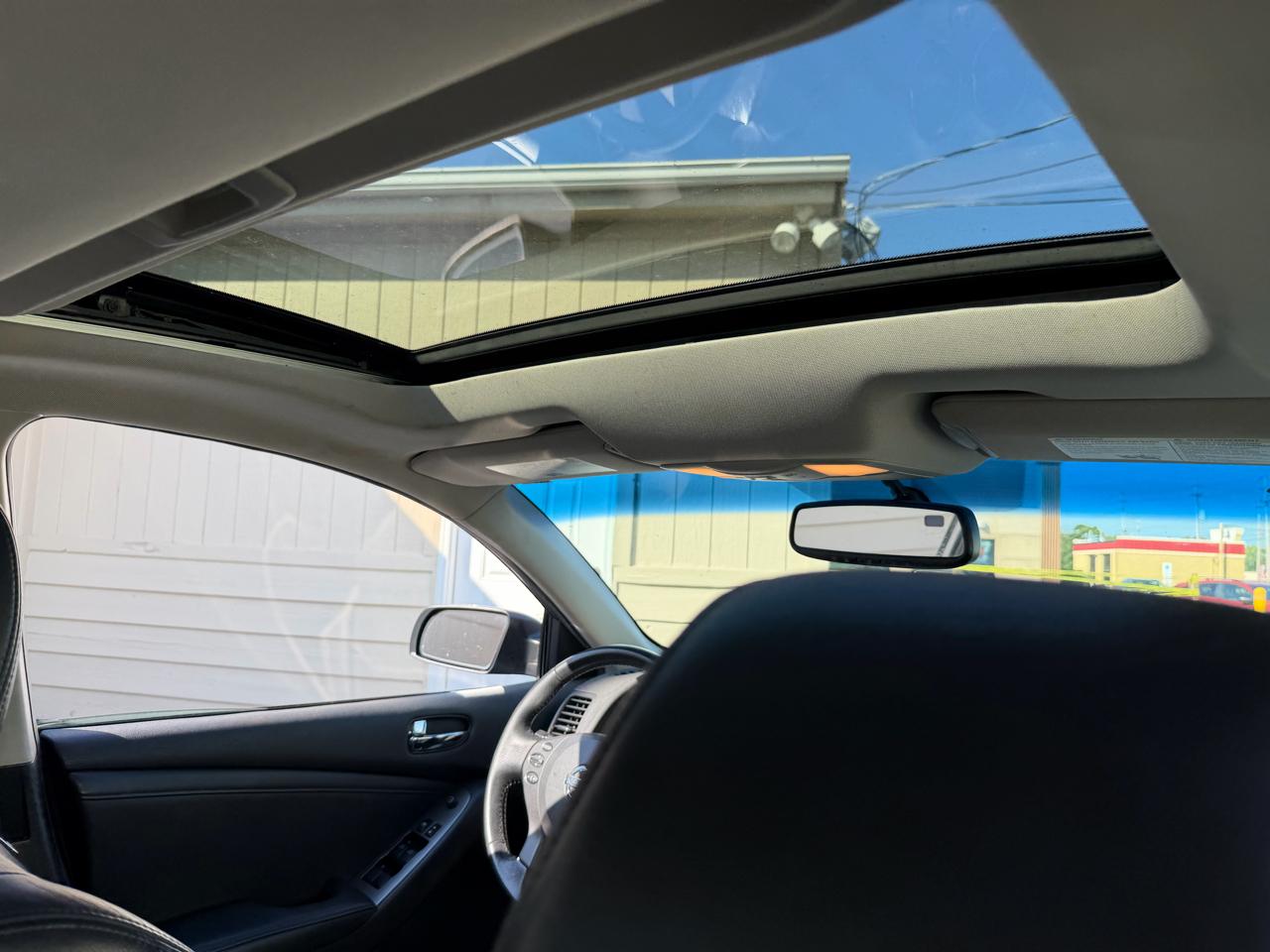 Nissan Altima SL 4D Sedan 2.5 2010