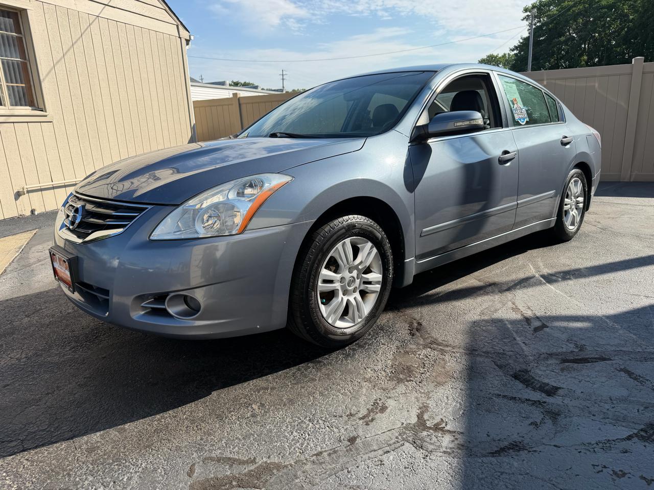 Nissan Altima SL 4D Sedan 2.5 2010