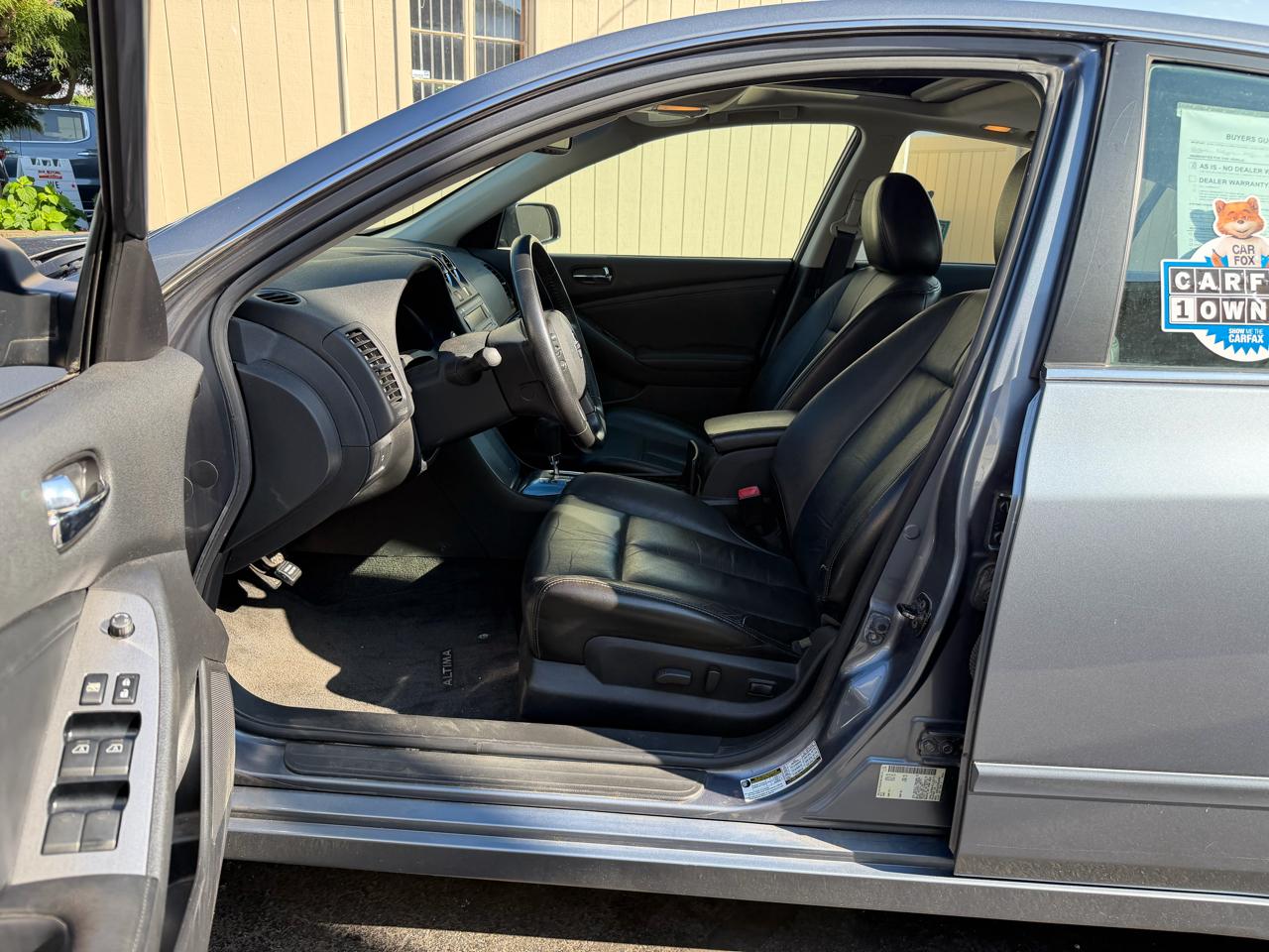Nissan Altima SL 4D Sedan 2.5 2010