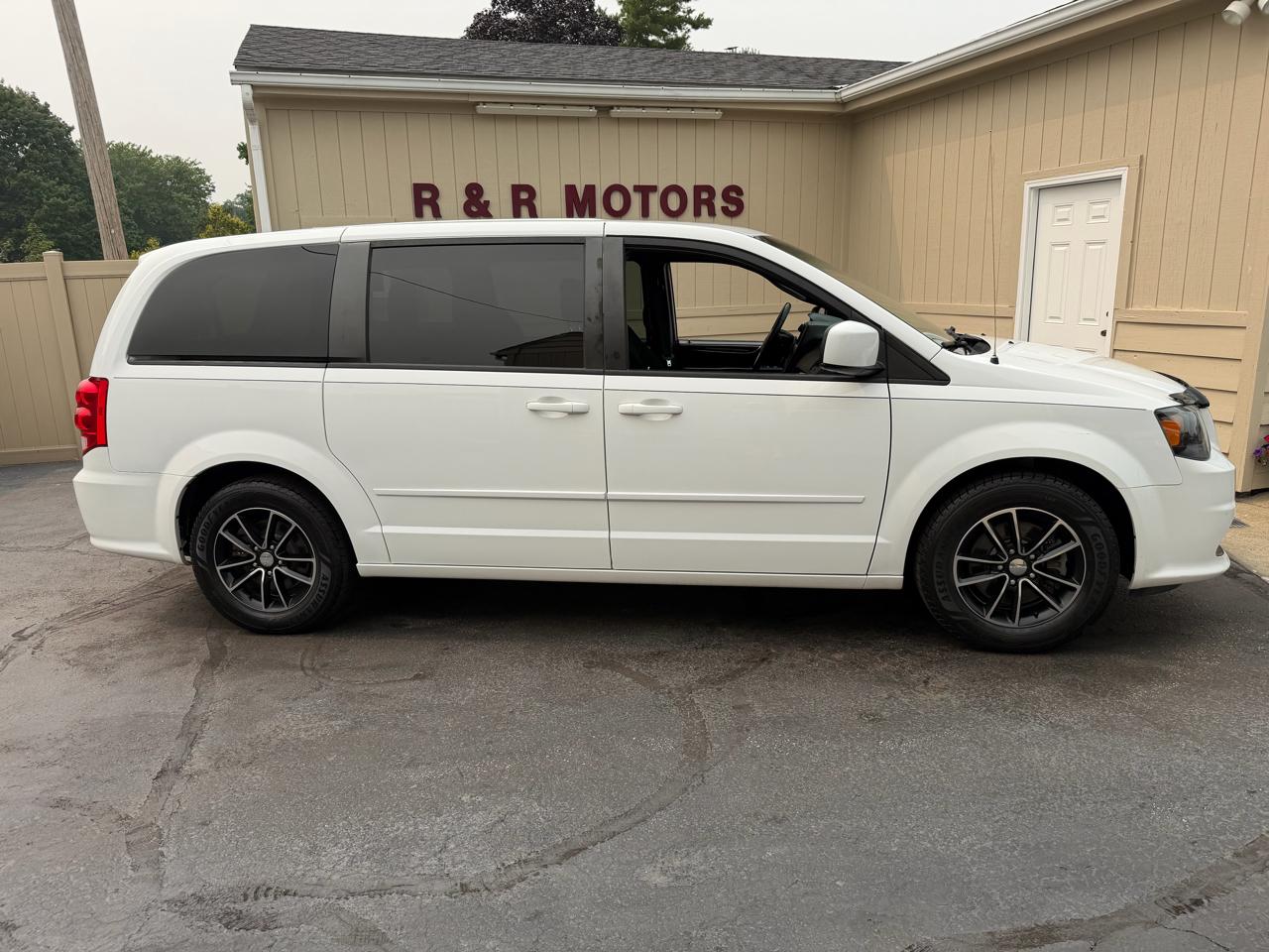 Dodge Grand Caravan SE 2017