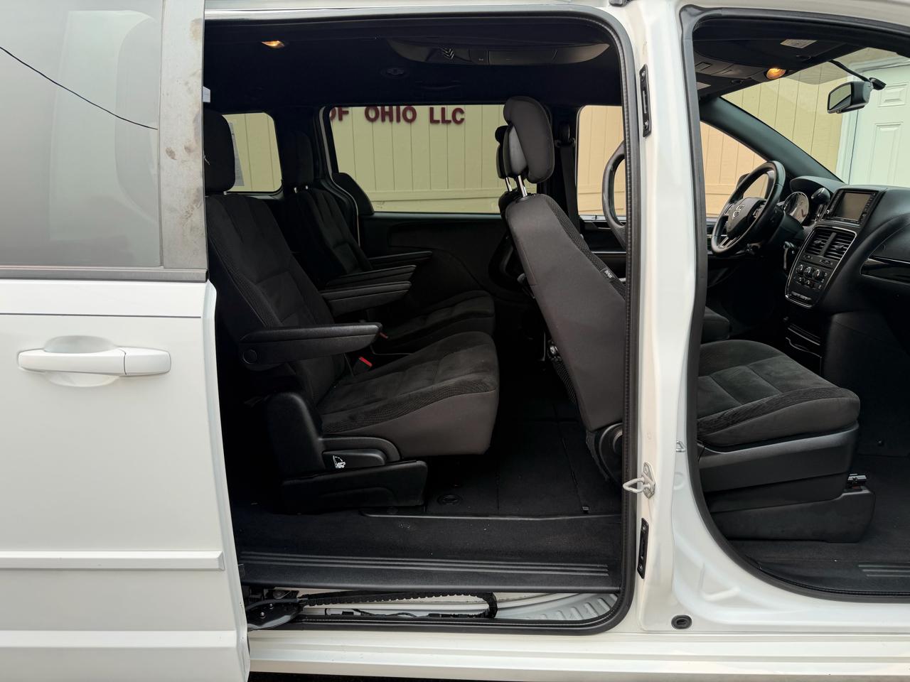 Dodge Grand Caravan SE 2017