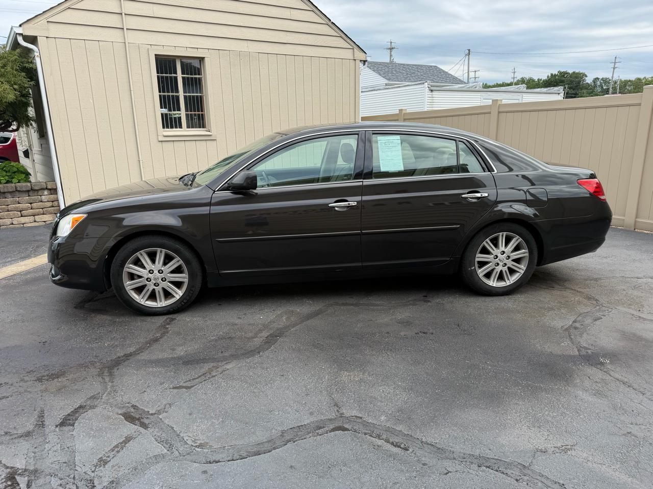 Toyota Avalon Limited 2009