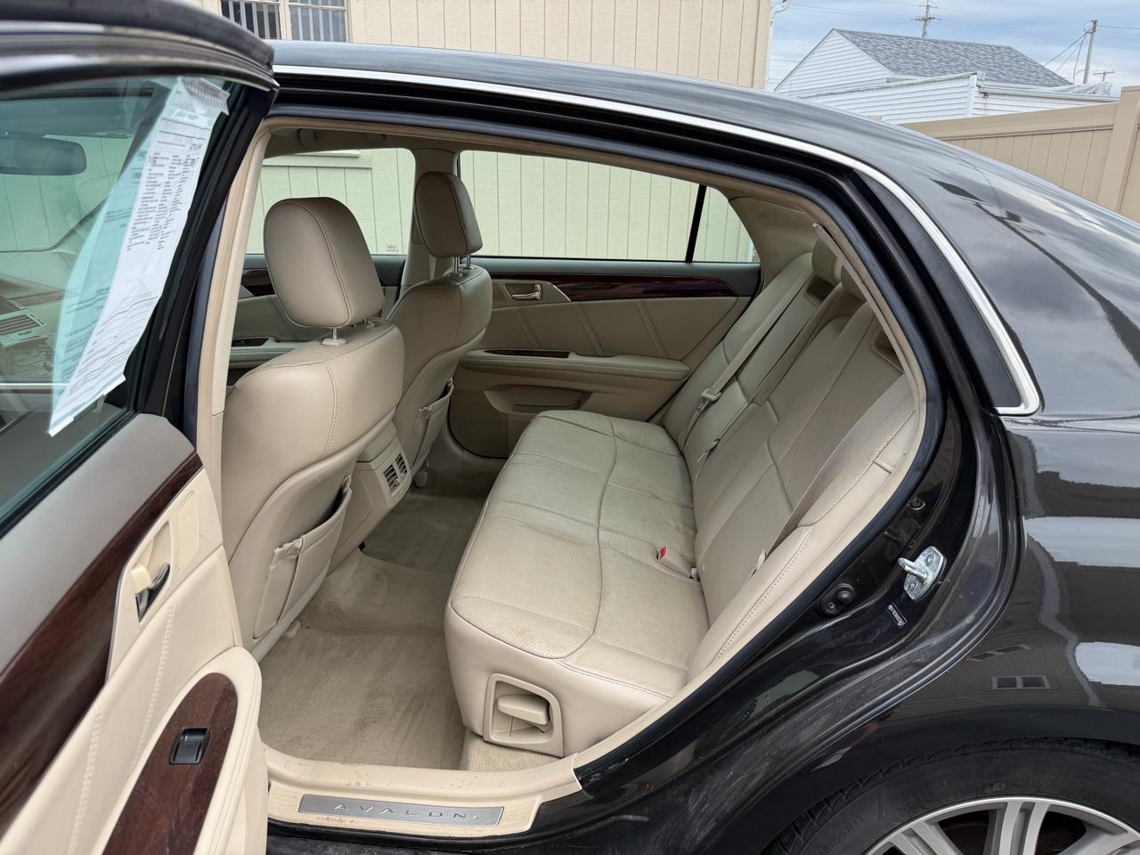 Toyota Avalon Limited 2009