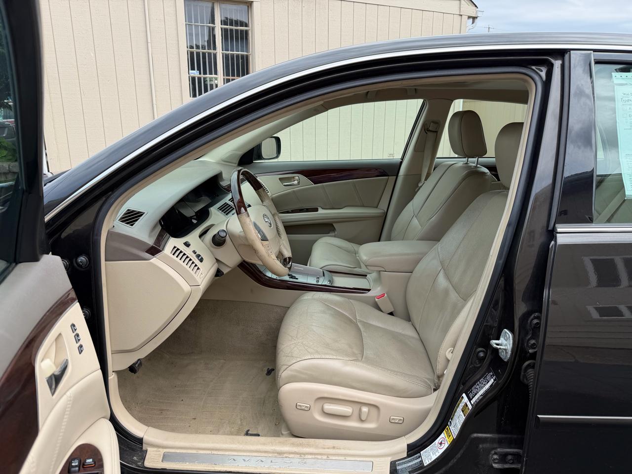 Toyota Avalon Limited 2009