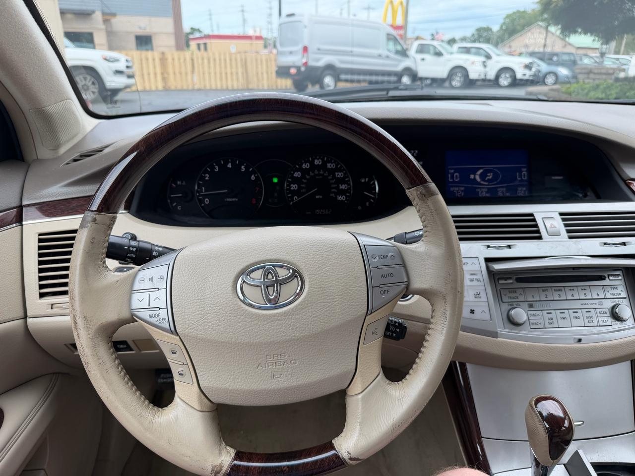 Toyota Avalon Limited 2009