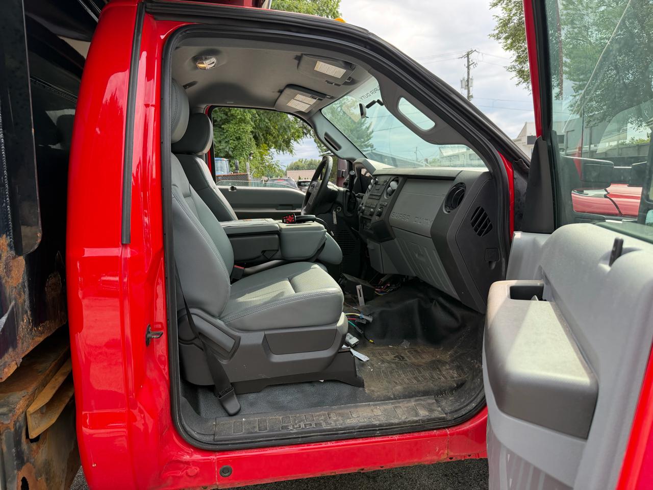 Ford F-550 Regular Cab DRW 4WD 2016