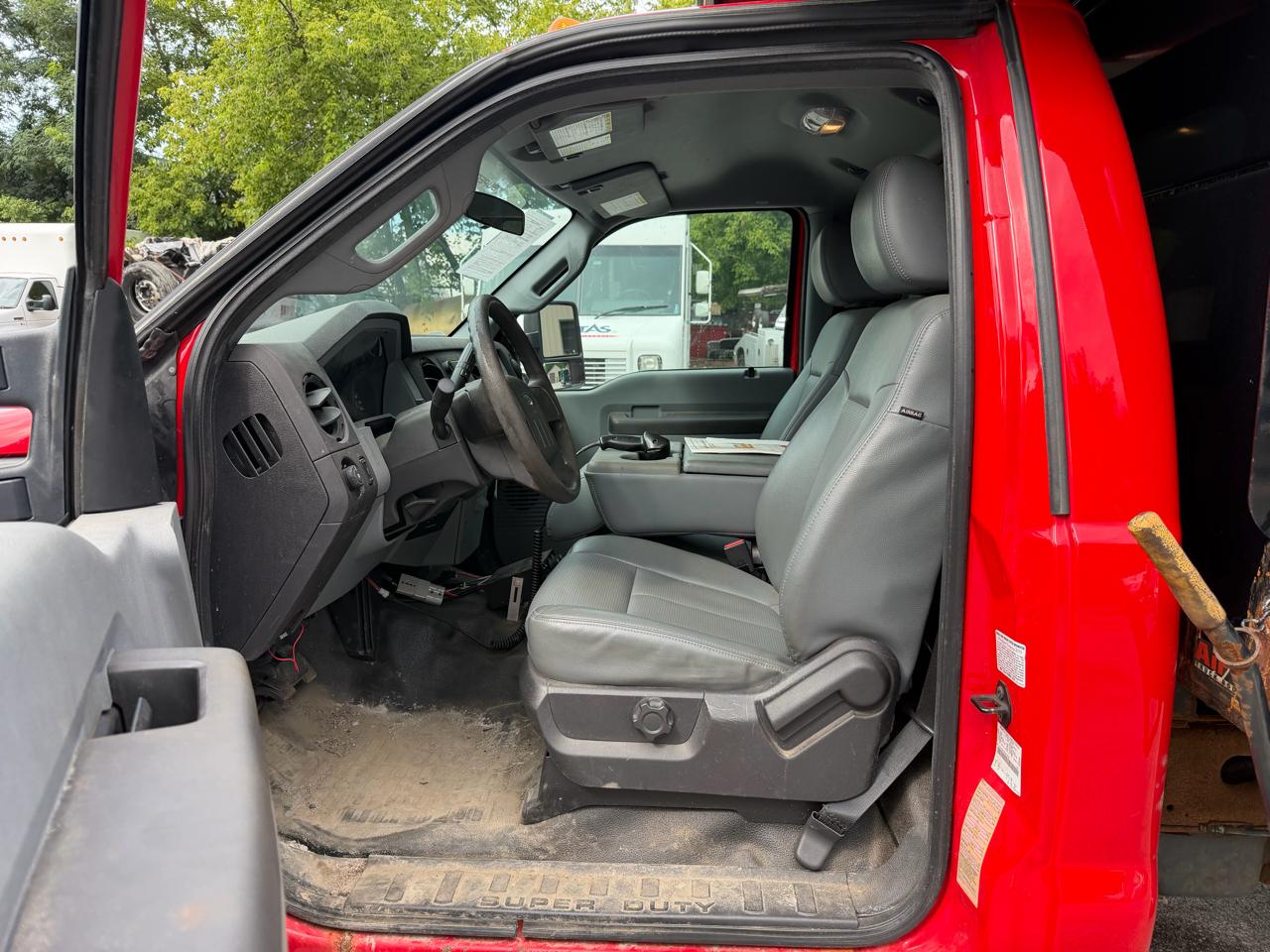 Ford F-550 Regular Cab DRW 4WD 2016
