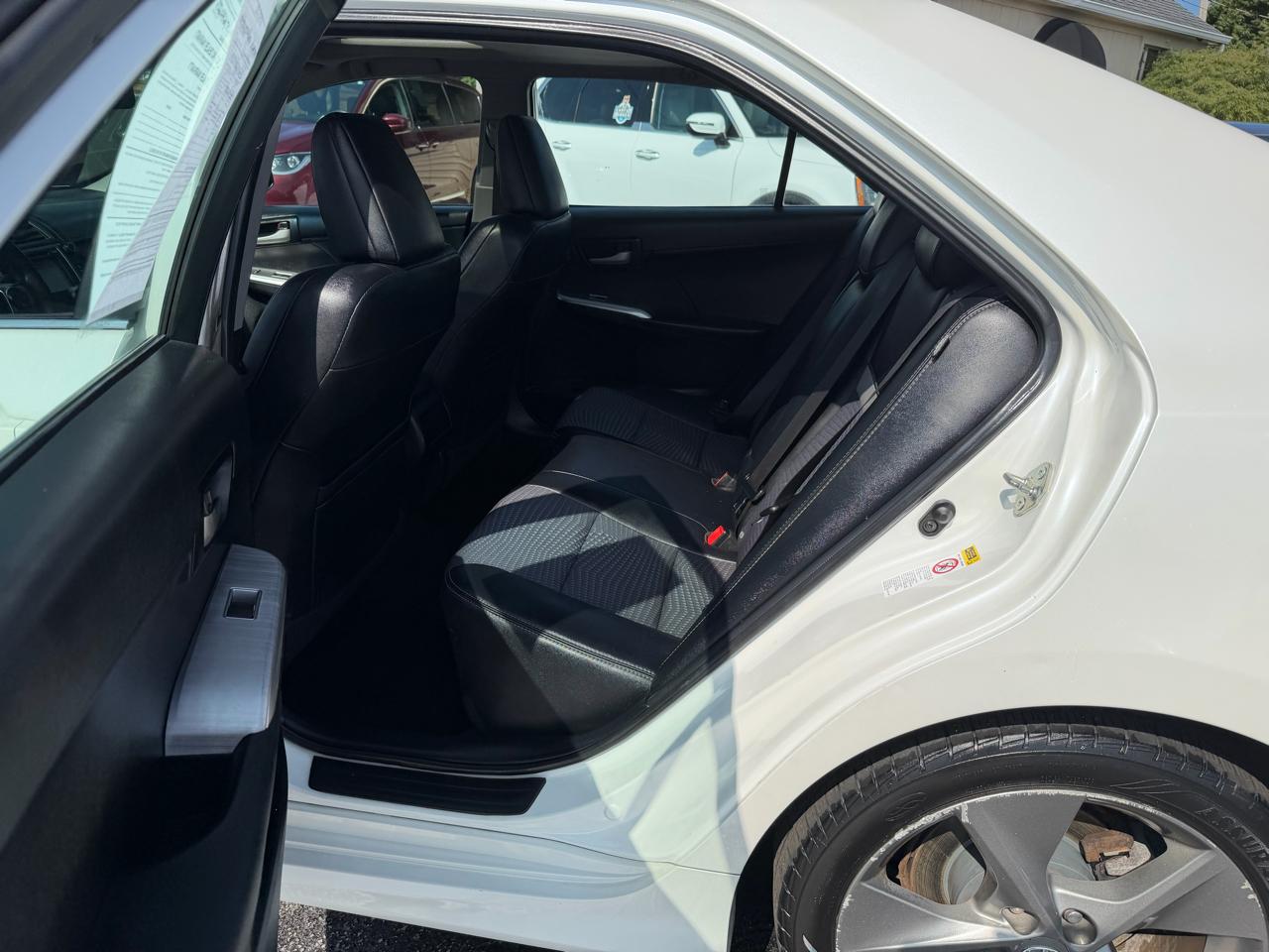 Toyota Camry SE 4D Sedan 2012