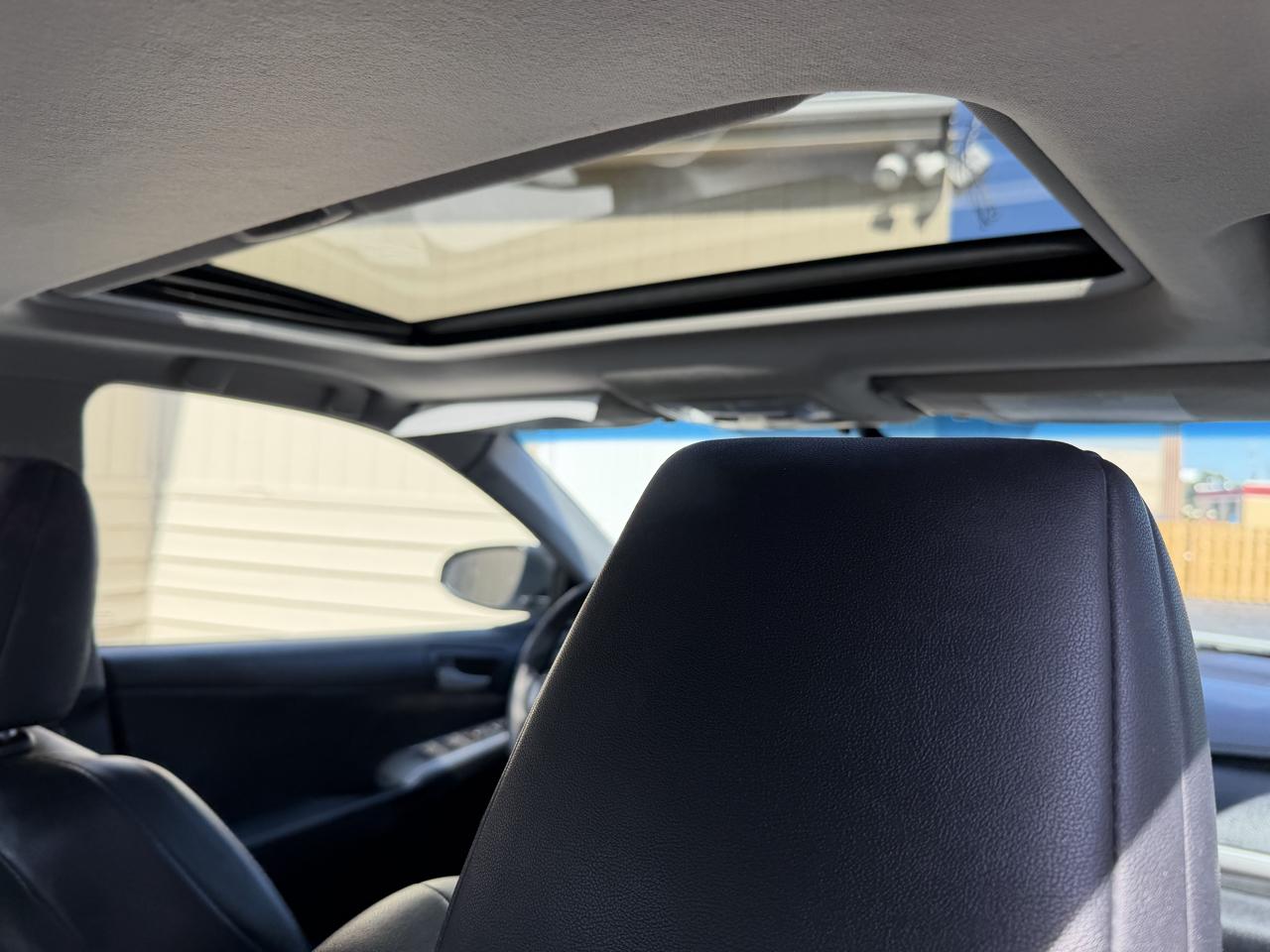 Toyota Camry SE 4D Sedan 2012