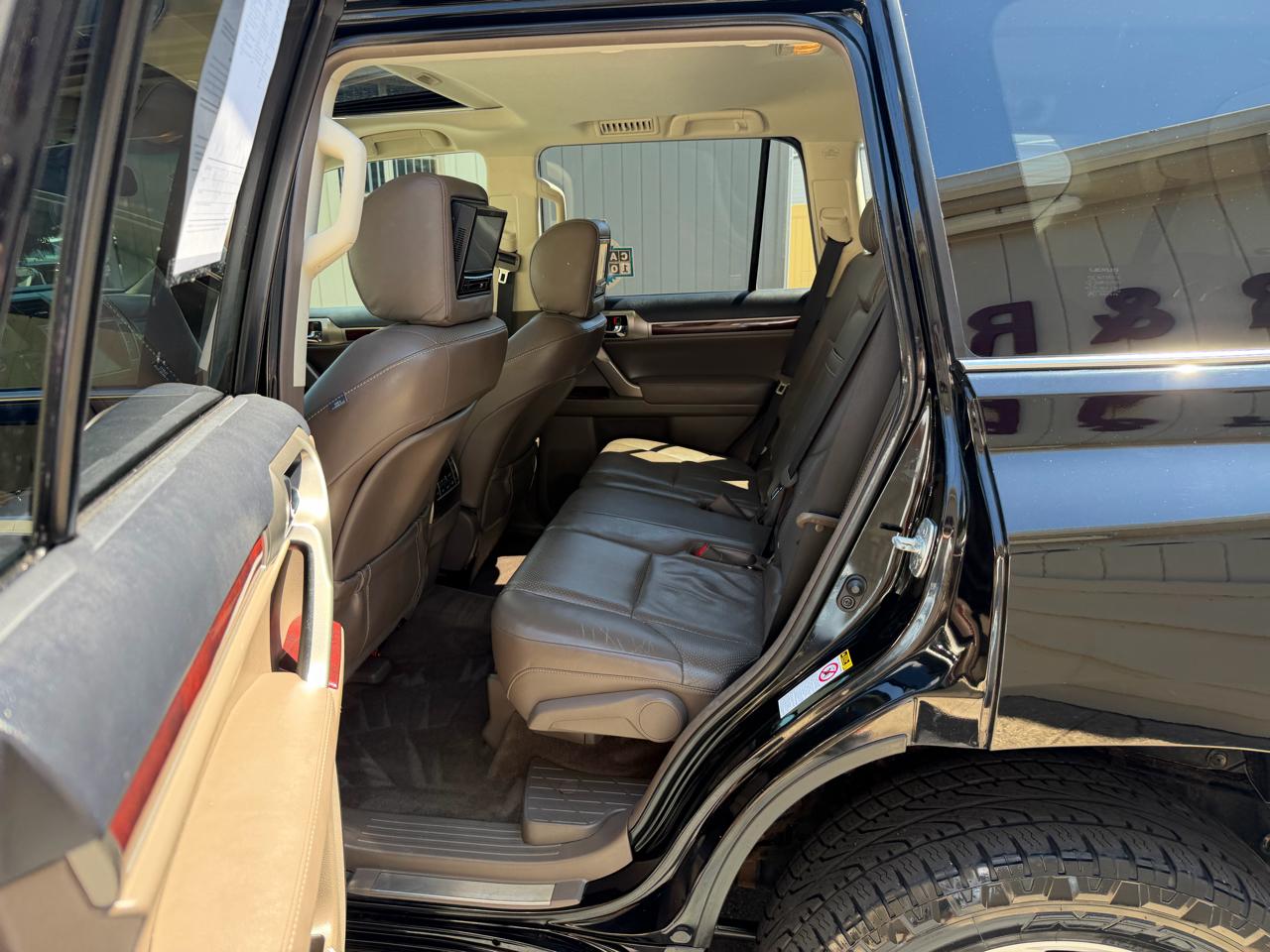 Lexus GX 460 Sport Utility 2011