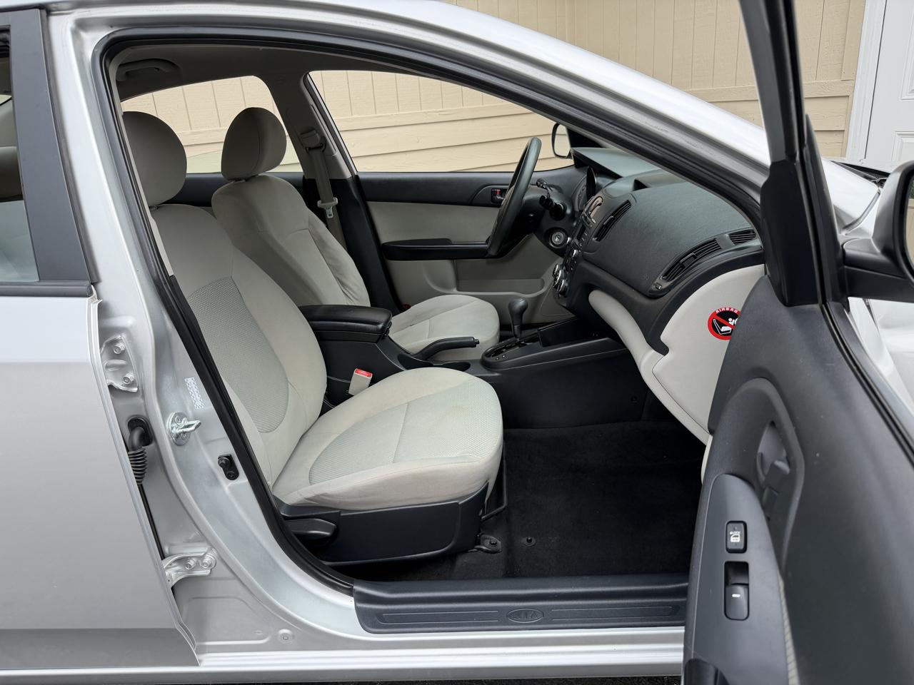 Kia Forte EX 2010