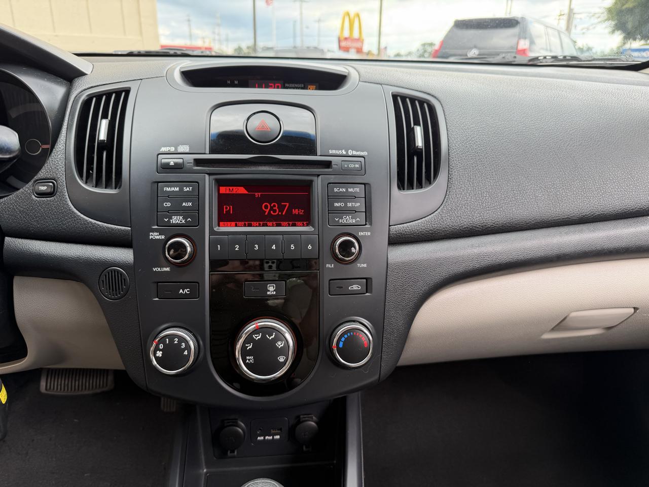 Kia Forte EX 2010