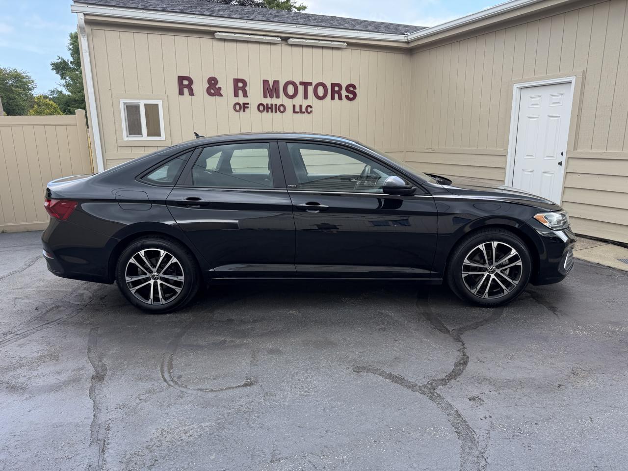 Volkswagen Jetta Sport 2023