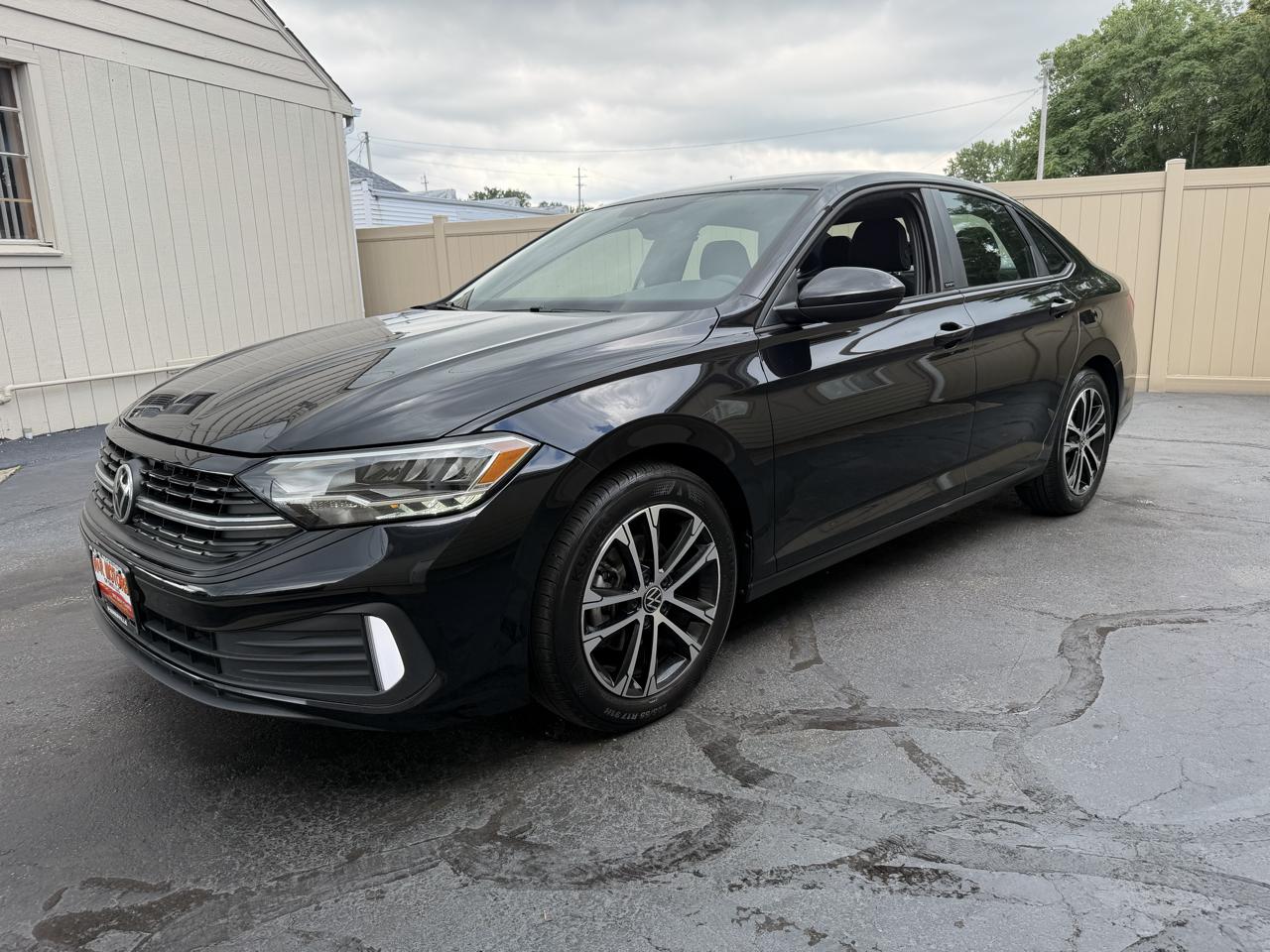 Volkswagen Jetta Sport 2023