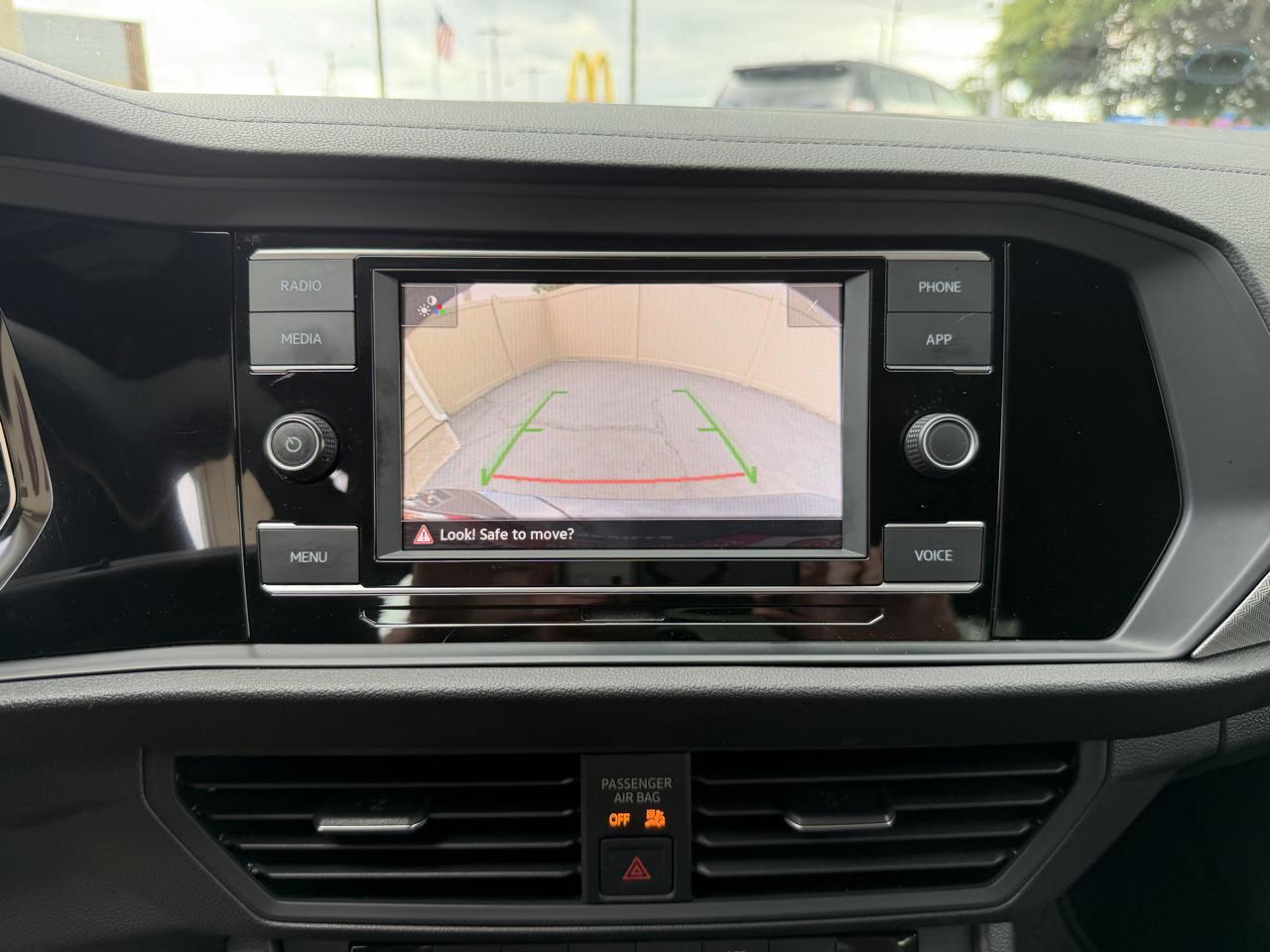 Volkswagen Jetta Sport 2023