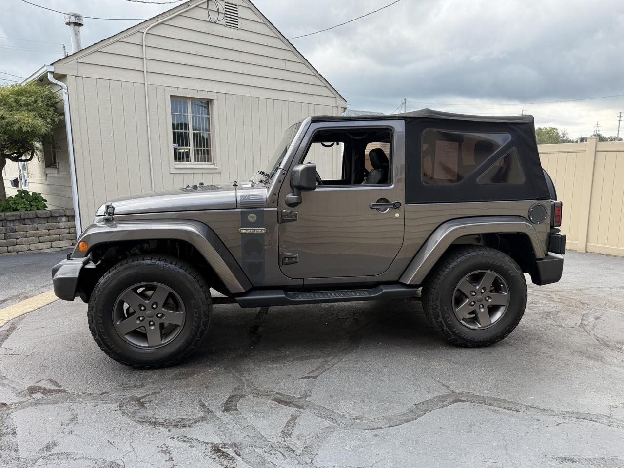 Jeep Wrangler Sport 4WD 2016