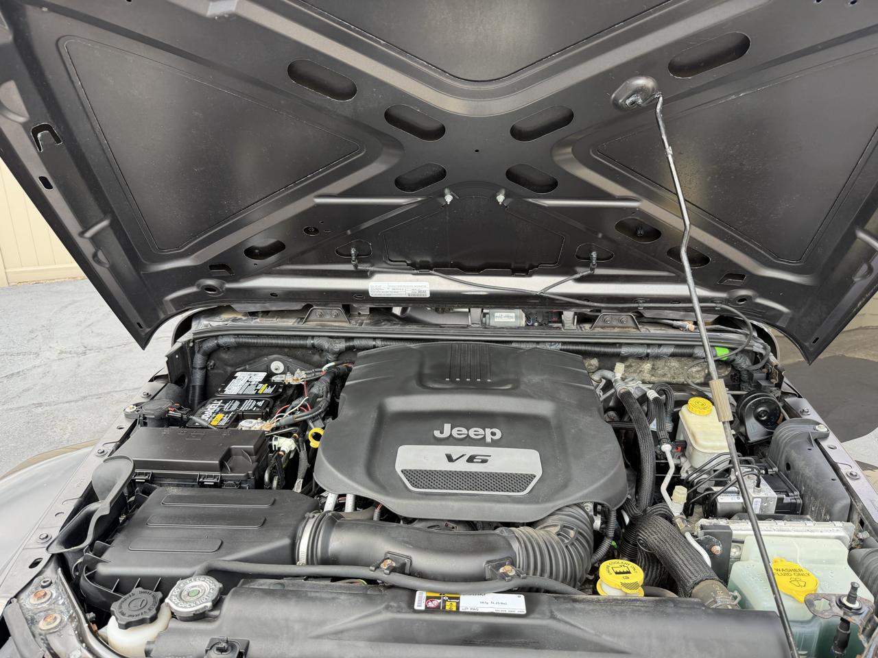 Jeep Wrangler Sport 4WD 2016