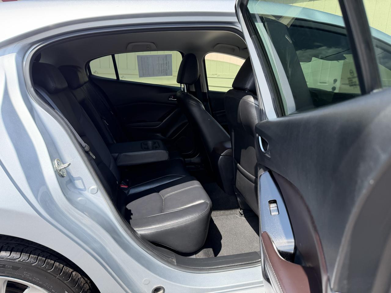 Mazda MAZDA3 i Touring AT 5-Door 2017