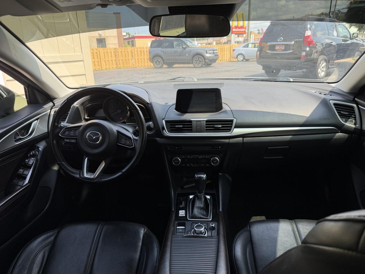Mazda MAZDA3 i Touring AT 5-Door 2017