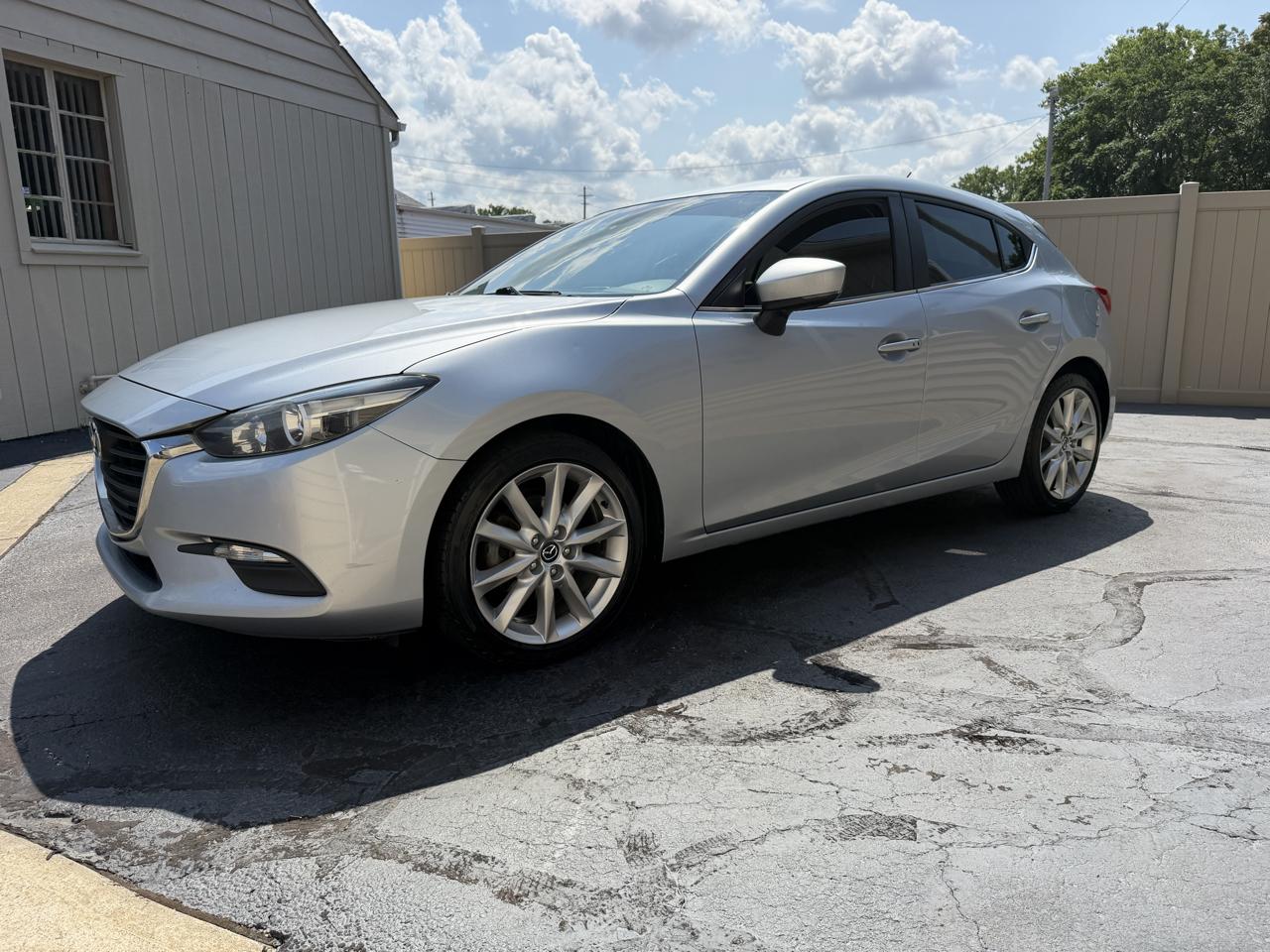 Mazda MAZDA3 i Touring AT 5-Door 2017