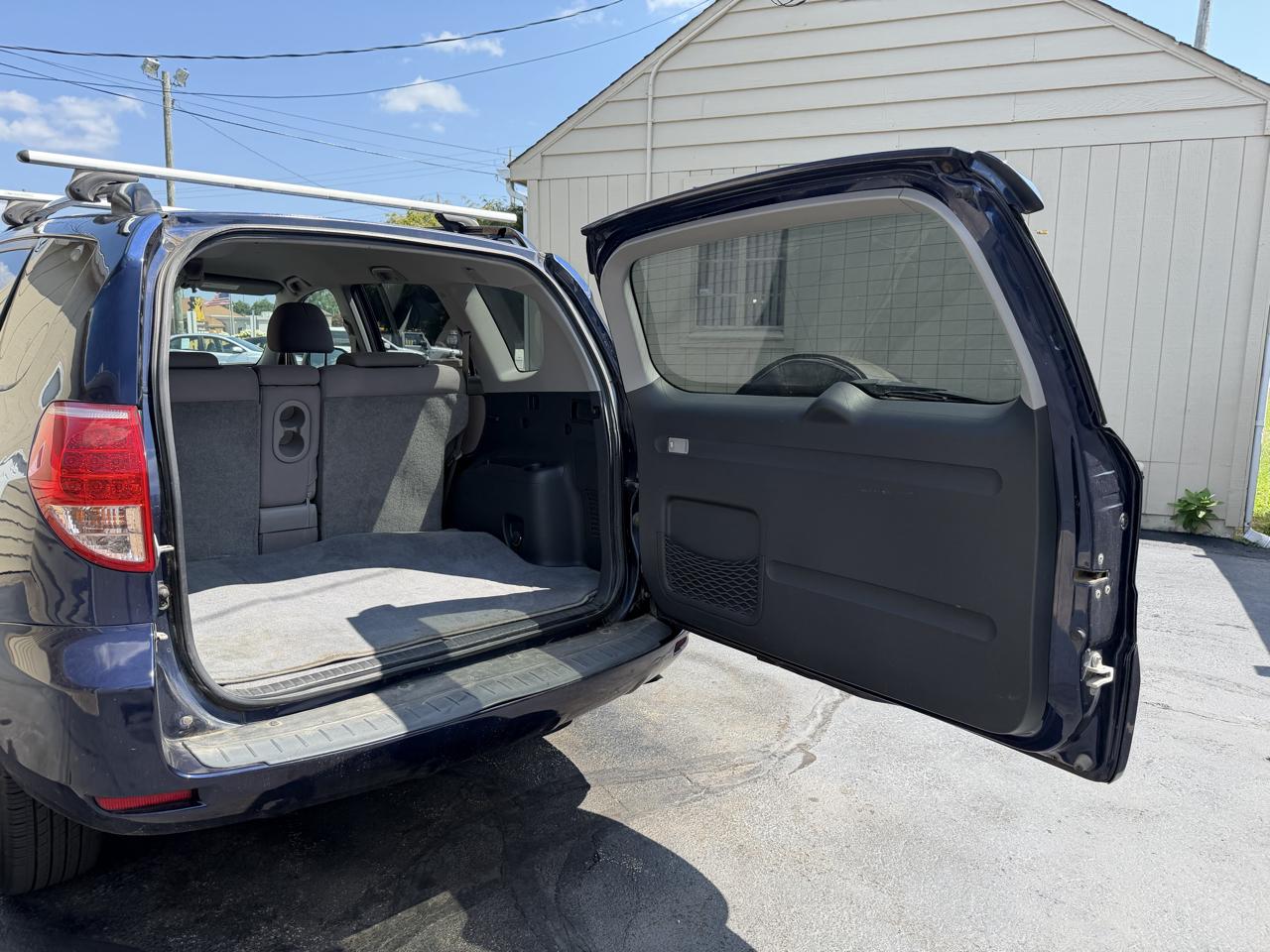 Toyota RAV4 FWD 4dr V6 (Natl) 2007